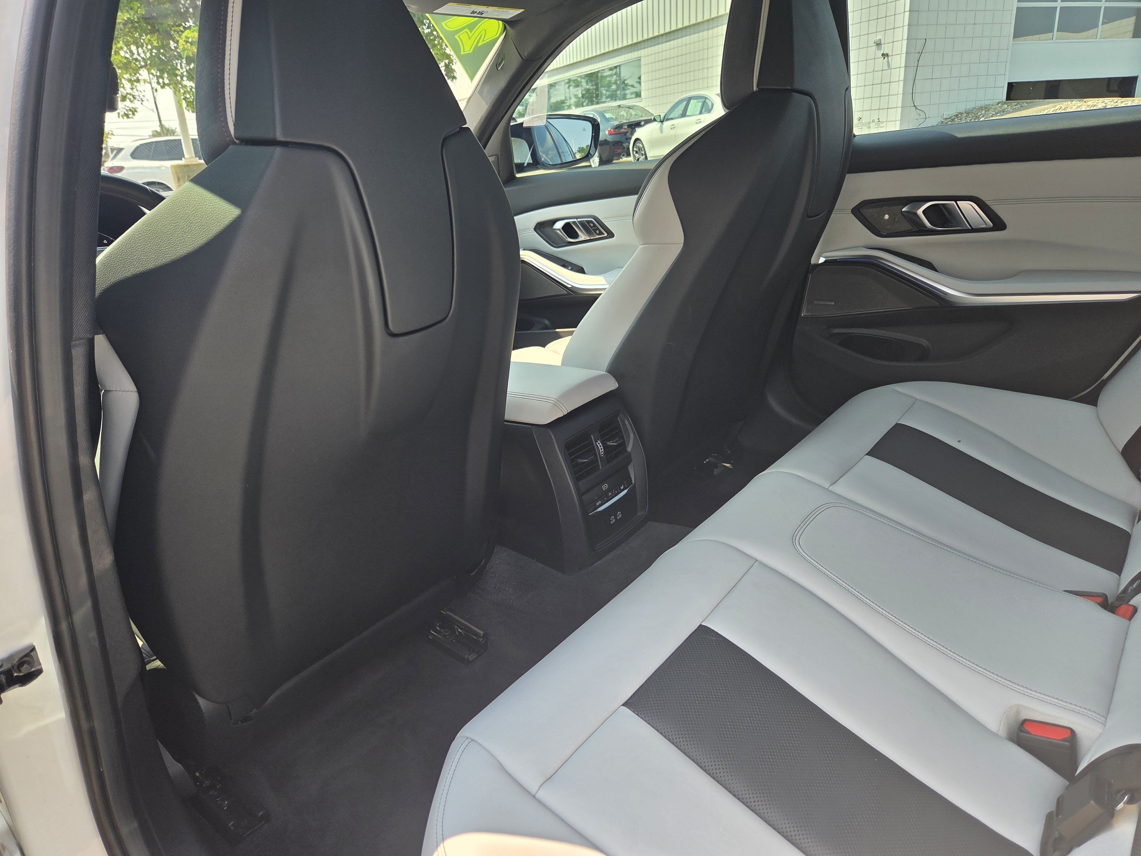 Used 2021 BMW M3 w/ Executive Package RWD image 34