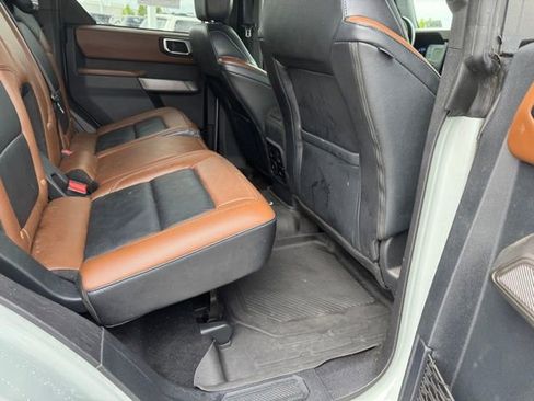 Used 2022 Ford Bronco Outer Banks AWD/4WD image 15