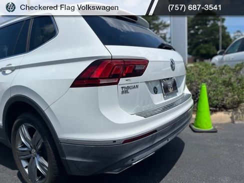 Used 2019 Volkswagen Tiguan SEL Premium AWD/4WD image 9