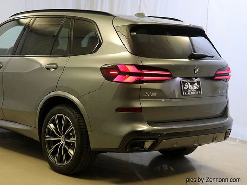 Used 2026 BMW X5 xDrive40i w/ M Sport Package image 8