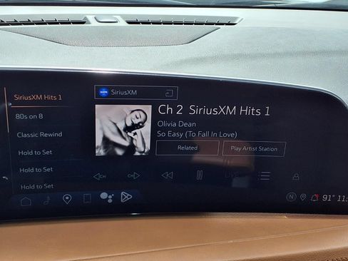 Used 2024 Cadillac XT4 Sport FWD image 5