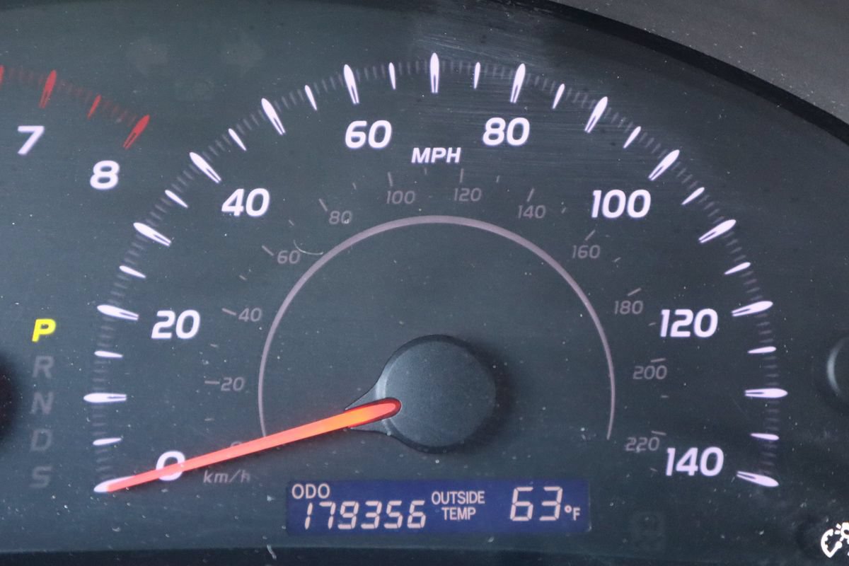 Used 2010 Toyota Camry FWD image 43