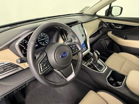 Used 2025 Subaru Outback Limited image 18