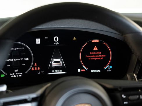 Certified 2026 Porsche Cayenne AWD/4WD image 19