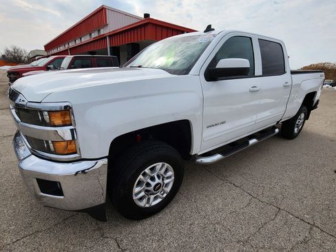 Used 2019 Chevrolet Silverado 2500 LT AWD/4WD image 13