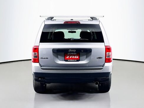 Used 2017 Jeep Patriot Sport image 4