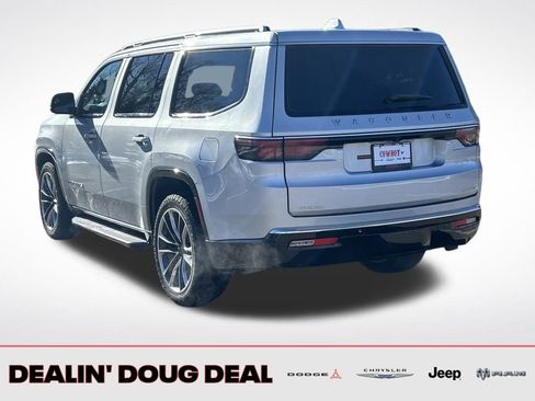 Used 2022 Jeep Wagoneer Series II w/ Premium Group I image 4