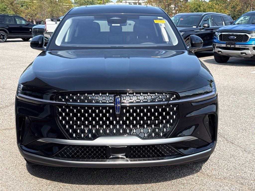 Certified 2025 Lincoln Nautilus Premier w/ Equipment Group 102A AWD/4WD image 18