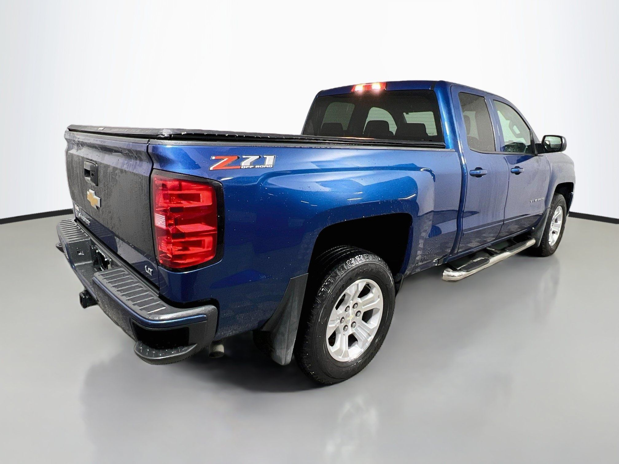 Used 2019 Chevrolet Silverado 1500 LT w/ All Star Edition AWD/4WD image 4