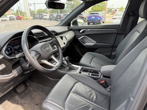 Used 2023 Audi Q3 2.0T Premium Plus w/ Premium Plus Package AWD/4WD image 5