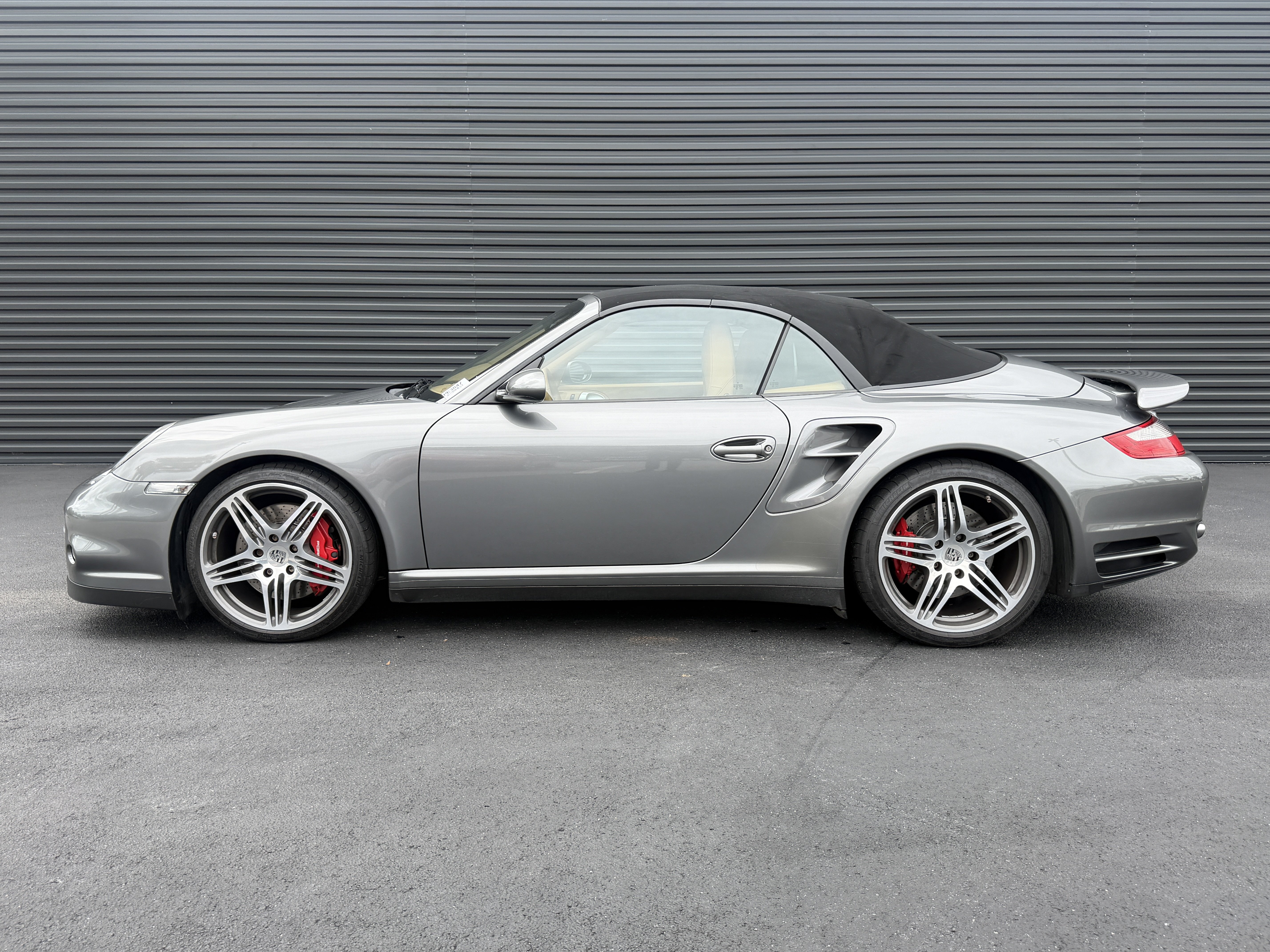 Used 2009 Porsche 911 Turbo AWD/4WD image 2