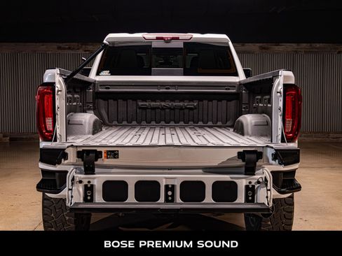 Used 2022 GMC Sierra 3500 Denali w/ Denali Ultimate Package image 8