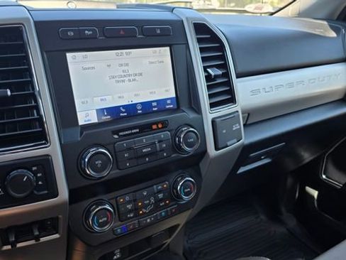 Used 2020 Ford F350 Lariat image 23