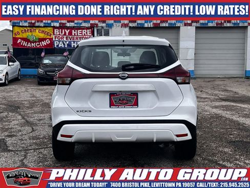 Used 2022 Nissan Kicks S FWD image 7