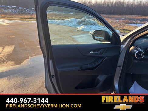 New 2026 Chevrolet Equinox LT w/ LPO, Floor Liner Package image 13