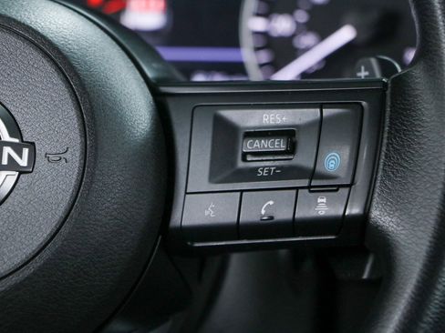Used 2024 Nissan Rogue SV FWD image 14