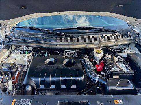 Used 2018 Ford Explorer XLT w/ Equipment Group 202A image 35