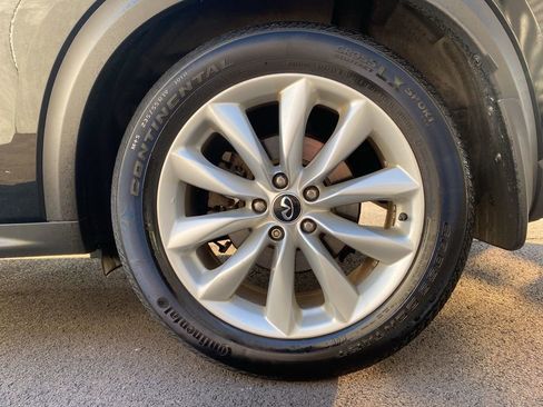 Used 2019 INFINITI QX50 Essential w/ Premium Heat Package image 32