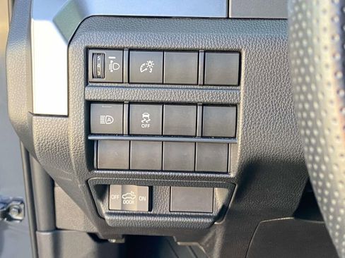 Used 2025 Toyota Tacoma SR5 image 27