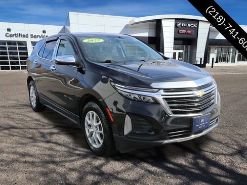 Used 2022 Chevrolet Equinox LT image 1