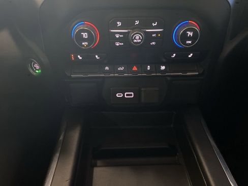 Used 2022 Chevrolet Silverado 1500 RST image 7