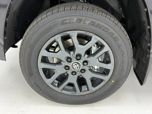 New 2026 Toyota Tundra Platinum AWD/4WD image 7