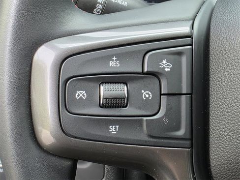 Used 2024 Chevrolet Suburban RST image 28