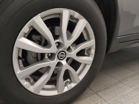 Used 2019 Nissan Rogue SV AWD/4WD image 31