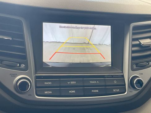 Used 2018 Hyundai Tucson Value AWD/4WD image 17