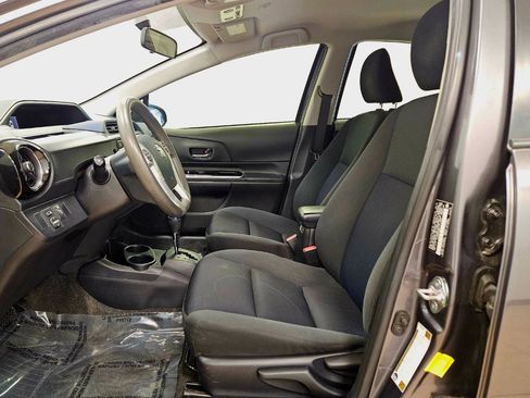 Used 2015 Toyota Prius C Two image 10