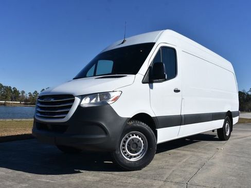 Used 2019 Freightliner Sprinter 170 image 5