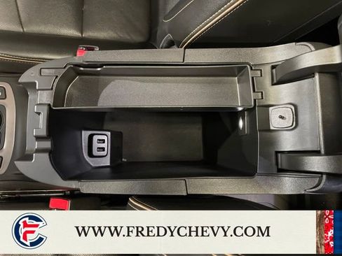 Used 2022 GMC Terrain AT4 w/ Tech Package image 28