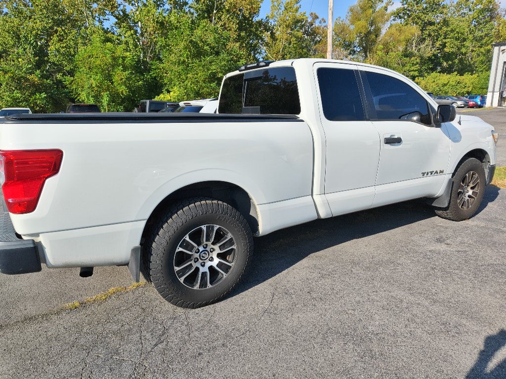 Used 2018 Nissan Titan S w/ S Utility Package AWD/4WD image 4
