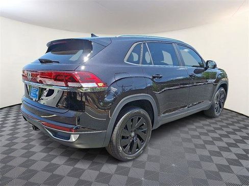 New 2025 Volkswagen Atlas Cross Sport SE image 6