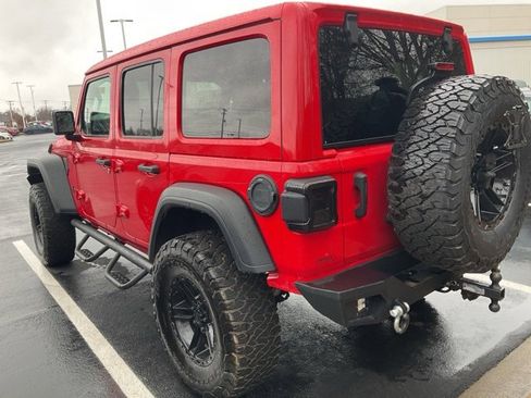 Used 2021 Jeep Wrangler Unlimited Sport image 9