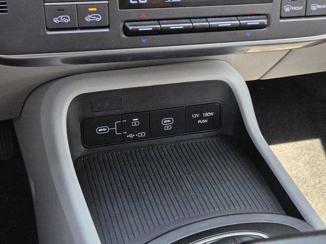 Used 2025 Hyundai Kona SEL AWD/4WD image 29
