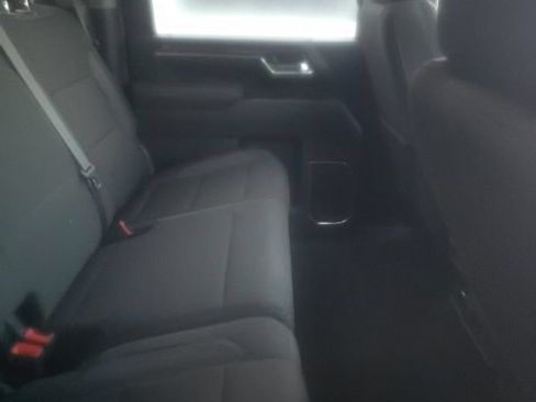 Used 2025 Chevrolet Silverado 2500 LT w/ Convenience Package AWD/4WD image 9