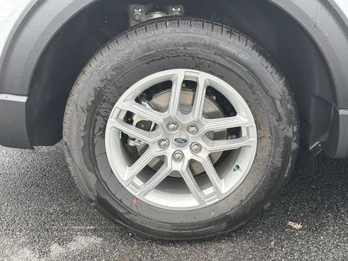 New 2026 Ford Explorer Active RWD image 19