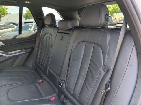 Used 2020 BMW X5 xDrive40i w/ Premium Package AWD/4WD image 36