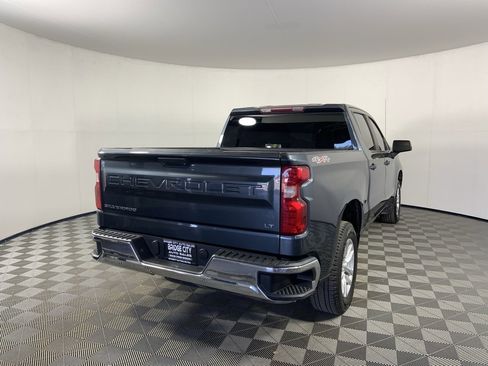 Used 2020 Chevrolet Silverado 1500 LT image 3