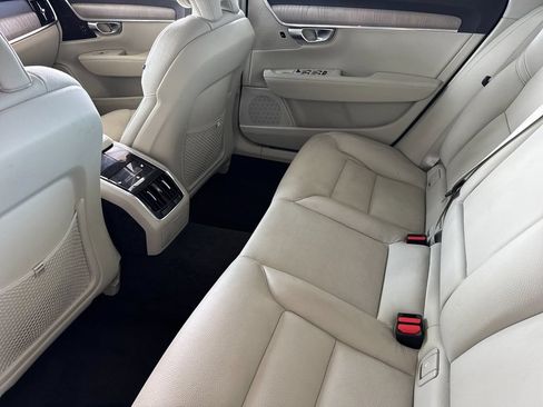 Certified 2023 Volvo S90 B6 Plus w/ Protection Package Premier AWD/4WD image 11