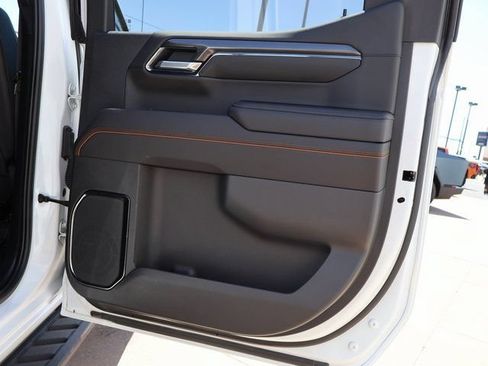 Used 2022 GMC Sierra 1500 AT4 w/ AT4 Premium Package AWD/4WD image 14