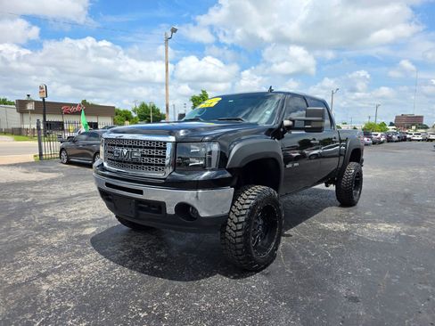Used 2013 GMC Sierra 1500 SLE w/ Power Tech Package AWD/4WD image 1