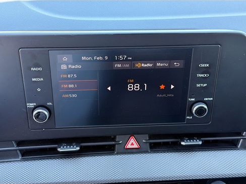 Used 2024 Kia Sportage LX image 30