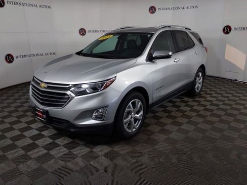 Used 2018 Chevrolet Equinox Premier FWD image 1