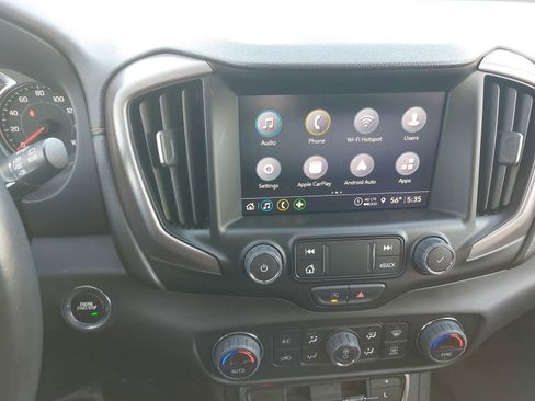 Used 2022 GMC Terrain AT4 image 20