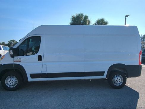 Used 2021 RAM ProMaster 2500 image 8