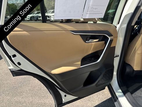 Used 2021 Toyota RAV4 Limited image 43