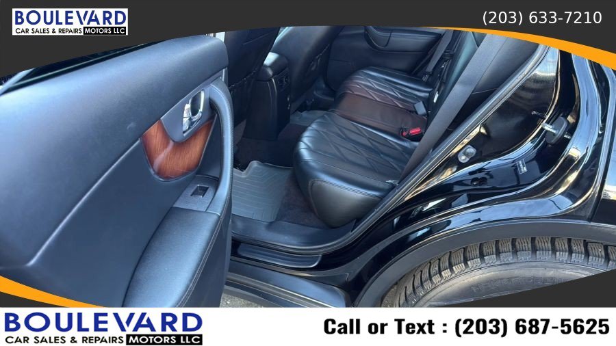 Used 2012 INFINITI FX35 AWD w/ Premium Pkg image 29