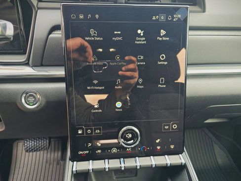 New 2026 GMC Terrain Elevation w/ LPO, Floor Liner Package image 29